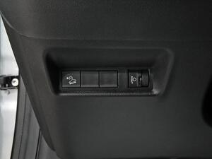 Jeep Avenger 1.2 eHybrid 74kW (100CV) Altitude 14