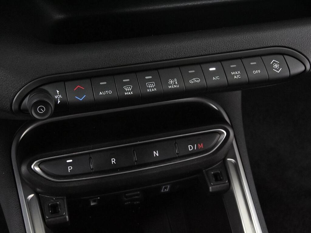 Jeep Avenger 1.2 eHybrid 74kW (100CV) Altitude 32
