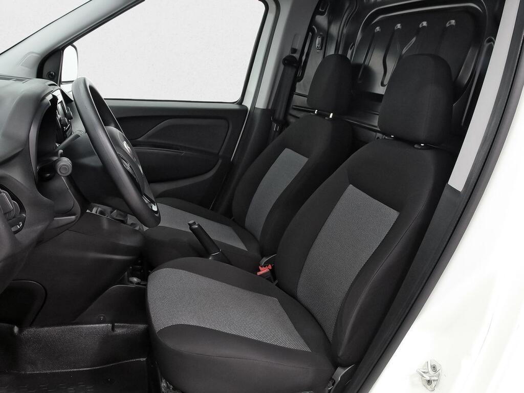 Fiat Doblò 1.6 MULTIJET 105CV BASE MAXI 750KG 4P 9