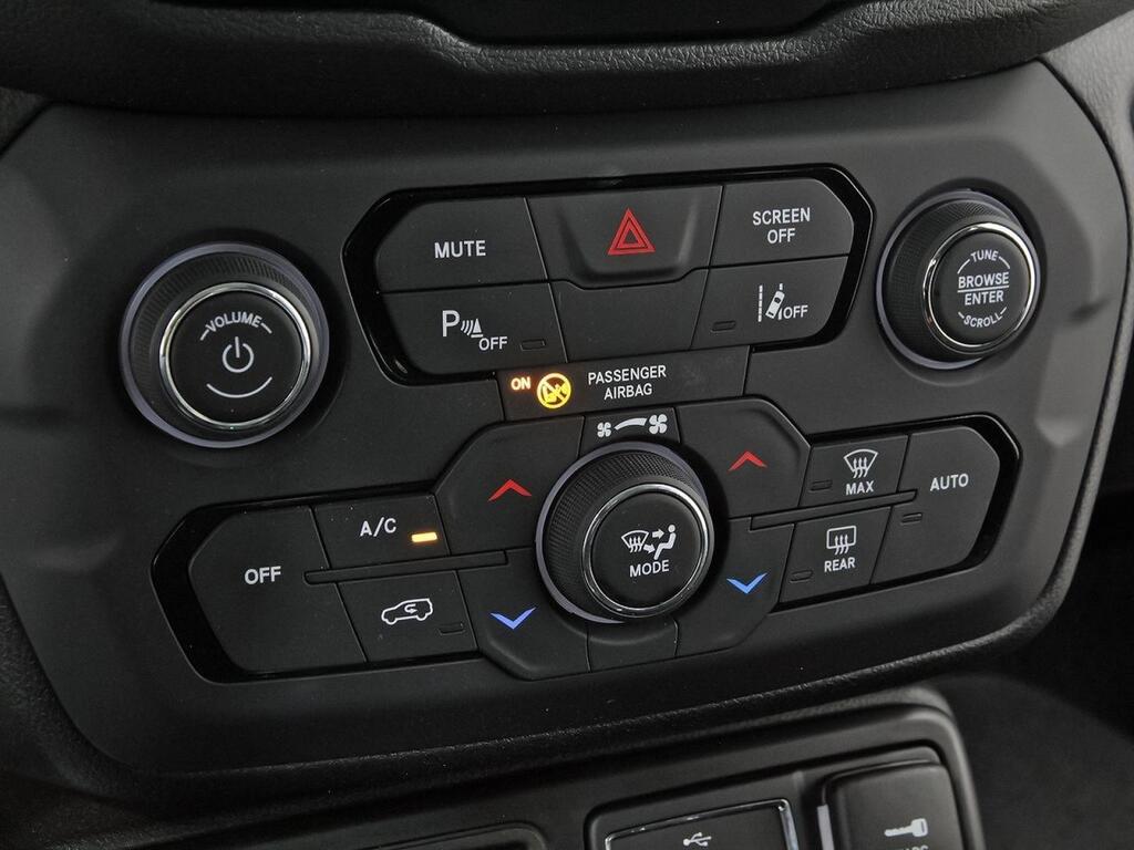 Jeep Renegade eHybrid 1.5 96kW(130CV) Longitude ATX 28