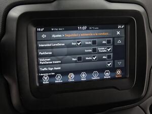 Jeep Renegade eHybrid 1.5 96kW(130CV) Longitude ATX 26