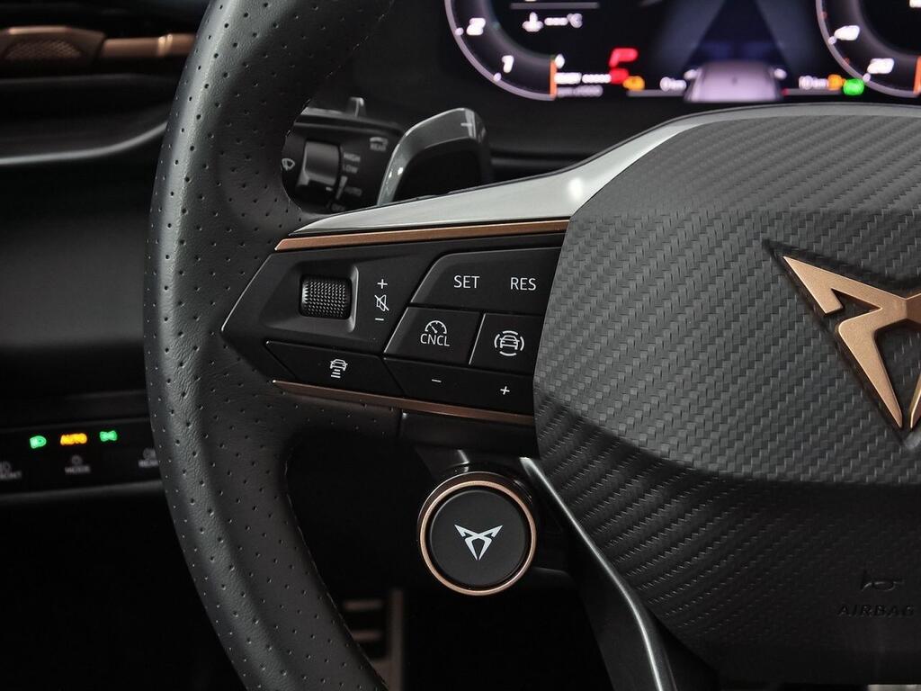 CUPRA Terramar 1.5 TSI e-Hybrid 150kW (204 CV) DSG Segunda mano