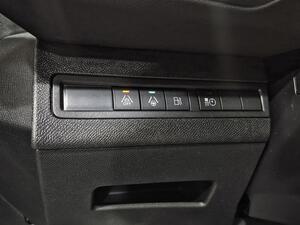 Peugeot 3008 Hybrid 225 e-EAT8 GT 12