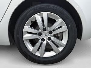 Peugeot 308 5p Active Pack BlueHDi 130 S&S 10