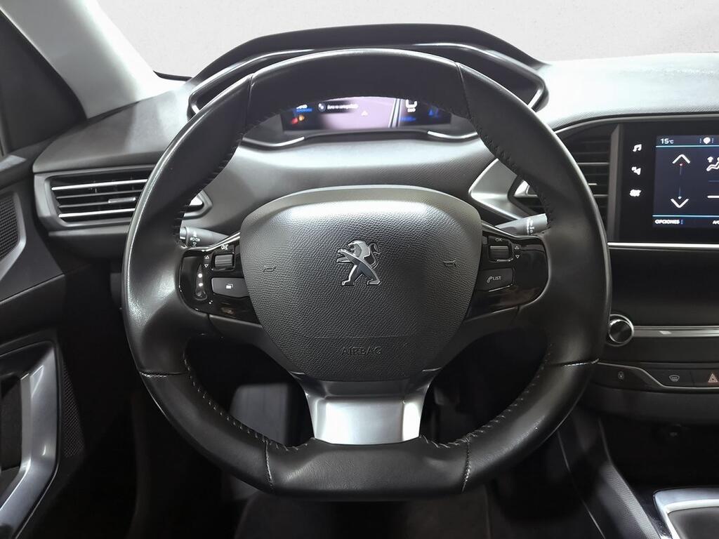 Peugeot 308 5p Active Pack BlueHDi 130 S&S Segunda mano