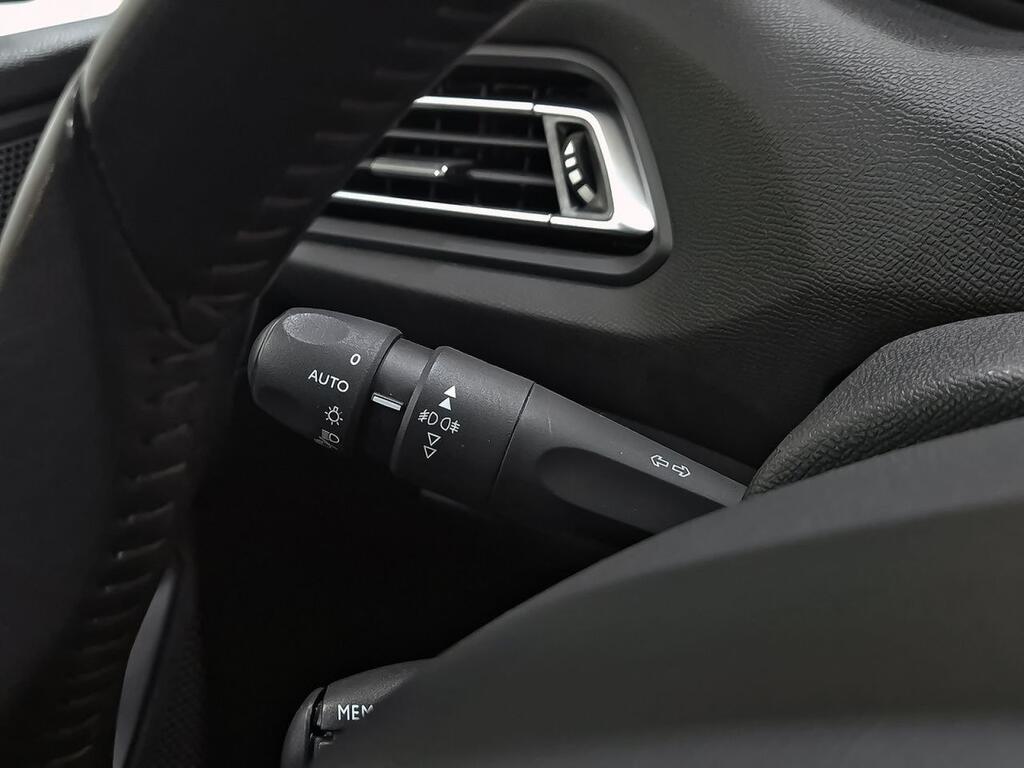 Peugeot 308 5p Active Pack BlueHDi 130 S&S Segunda mano