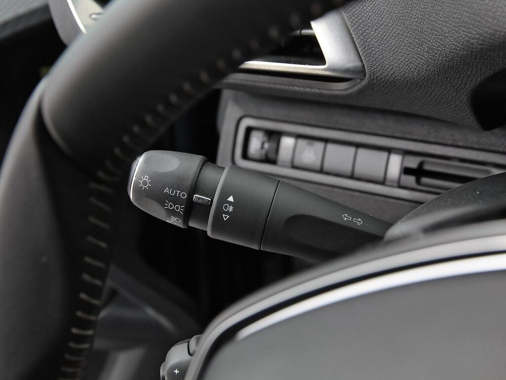 Peugeot 3008 1.2 PureTech 96KW S&S Allure Pack Segunda mano