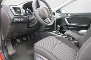 Kia Ceed Berlina 1.0 T-GDI 74KW DRIVE 100 5P 7