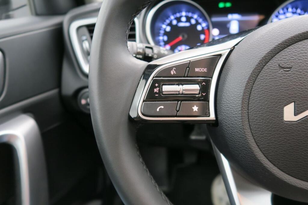 Kia Ceed Berlina 1.0 T-GDI 74KW DRIVE 100 5P Segunda mano