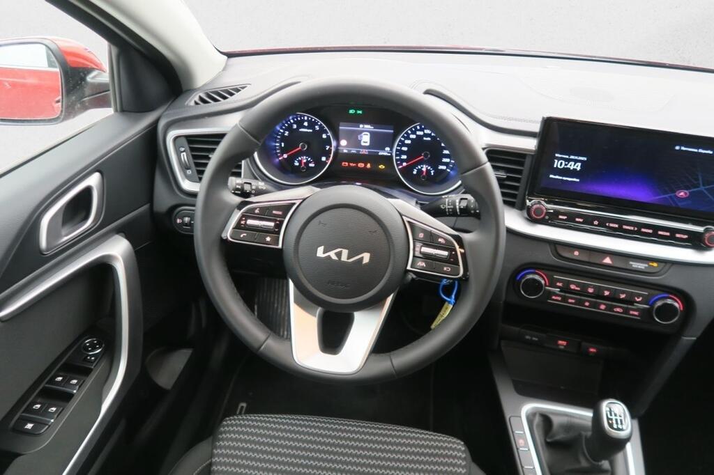 Kia Ceed Berlina 1.0 T-GDI 74KW DRIVE 100 5P Segunda mano