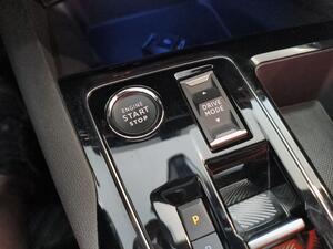 Peugeot 3008 1.2 PureTech 96KW S&S GT EAT8 22