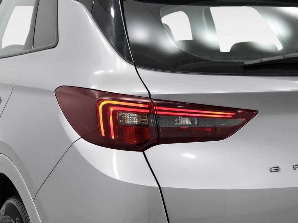 Opel Grandland 1.2 Turbo Design & Tech Segunda mano