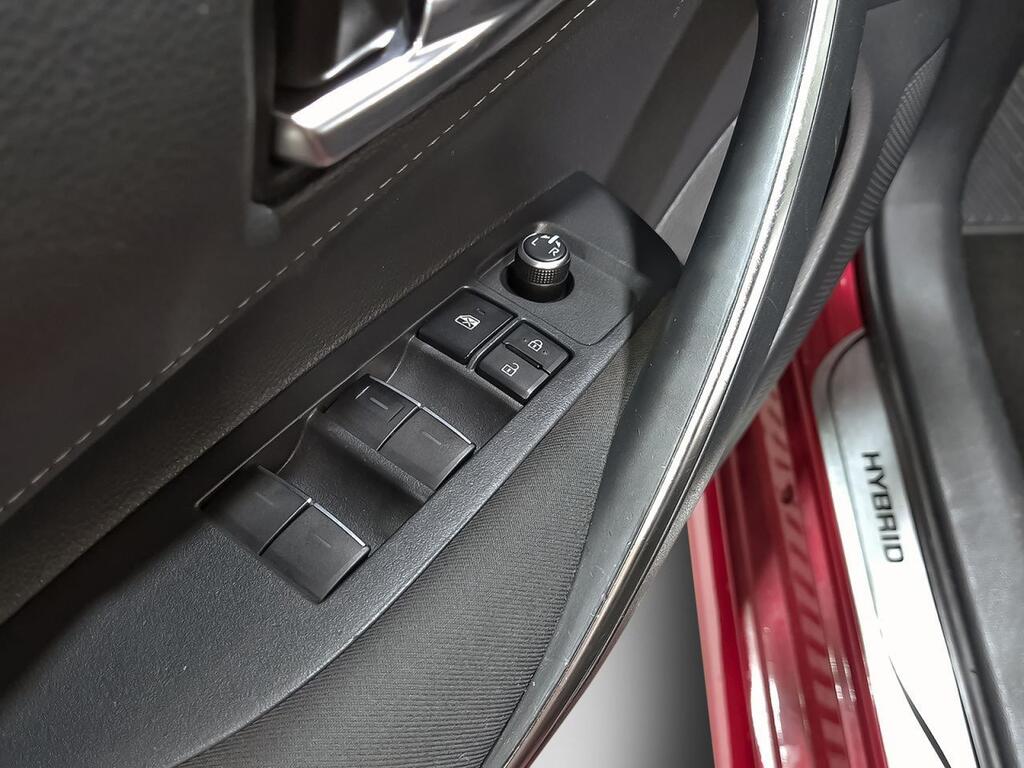 Toyota Corolla 1.8 125H ACTIVE E-CVT TOURING SPORT Segunda mano