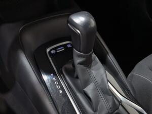 Toyota Corolla 1.8 125H ACTIVE E-CVT TOURING SPORT 26