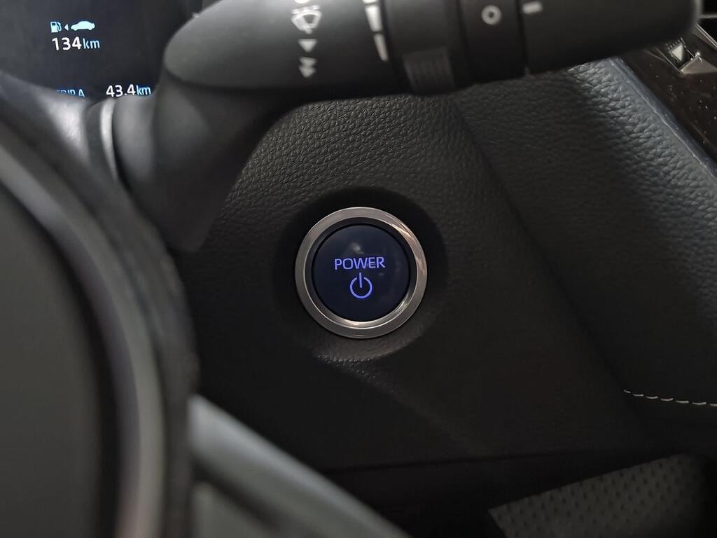 Toyota Corolla 1.8 125H ACTIVE E-CVT TOURING SPORT Segunda mano