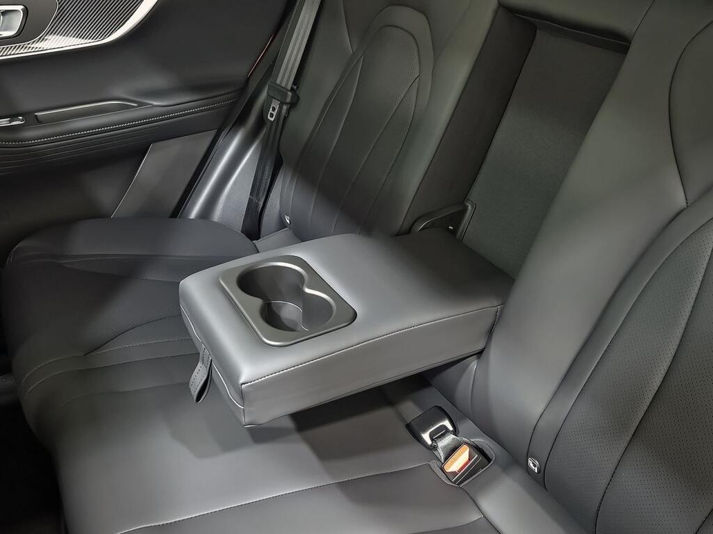 Ebro S700 1.5 TGDI PHEV Luxury E-CVT Km0
