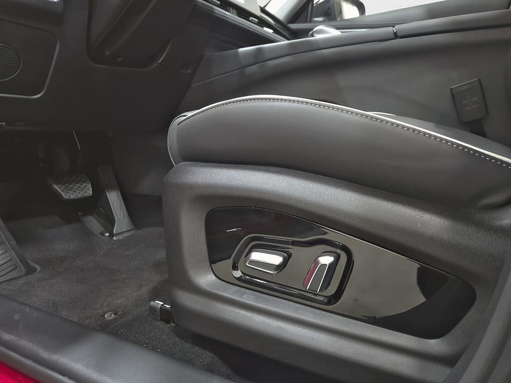 Ebro S700 1.5 TGDI PHEV Luxury E-CVT Km0