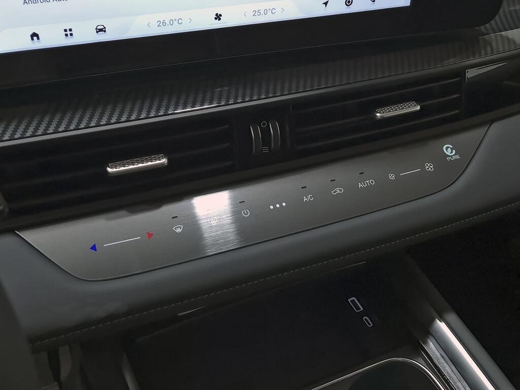 Ebro S700 1.5 TGDI PHEV Luxury E-CVT Km0