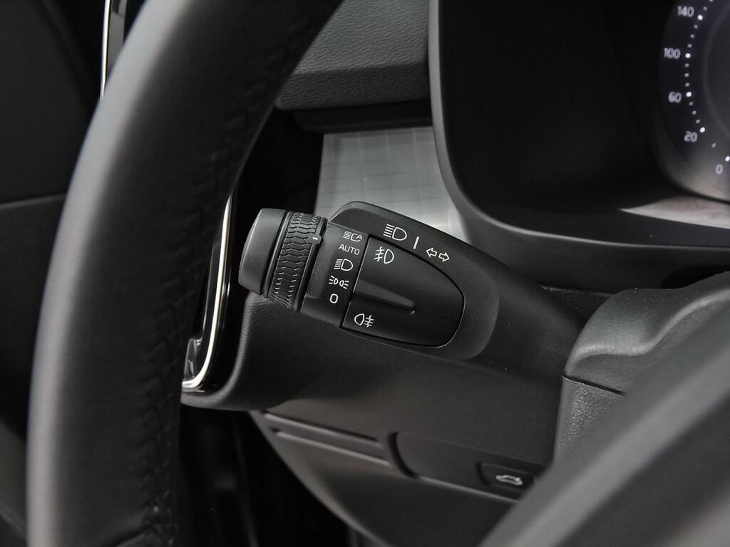 Volvo XC40 2.0 B3 G Core Auto Segunda mano