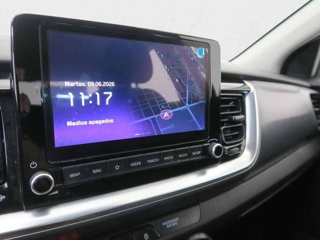 Kia Stonic SUV 1.0 T-GDI 74KW MHEV IMT DRIVE 100 5P 13