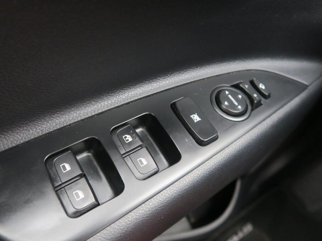 Kia Stonic SUV 1.0 T-GDI 74KW MHEV IMT DRIVE 100 5P 12