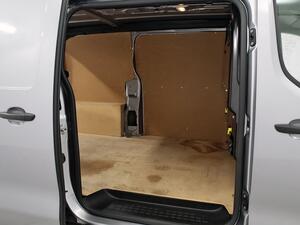 Opel Vivaro FG 1.5 BLUEHDI 120 4P 10