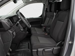 Opel Vivaro FG 1.5 BLUEHDI 120 4P 9
