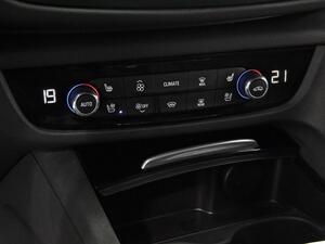 Opel Insignia ST Business Elegance 2.0T SHT 149kW AT9 34
