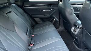 BYD Seal U COMFORT 1.5 DM-I 218 CV 5P 9