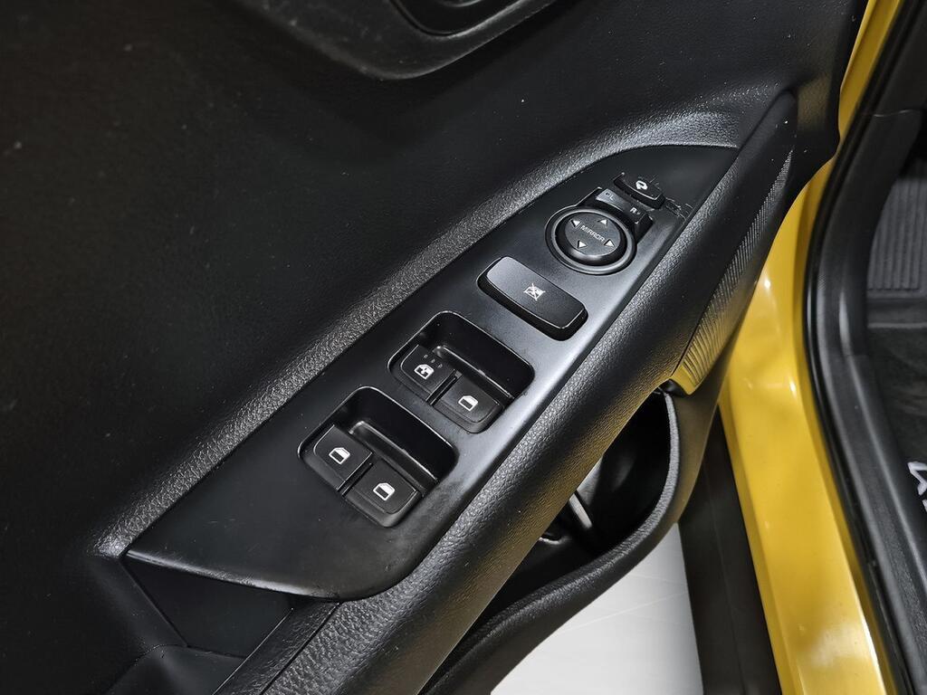 Kia Stonic 1.0 T-GDi 88kW (120CV) Drive Eco-Dynam 11
