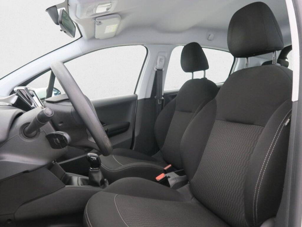 Peugeot 208 BlueHDi 73kW (100CV) Active 17