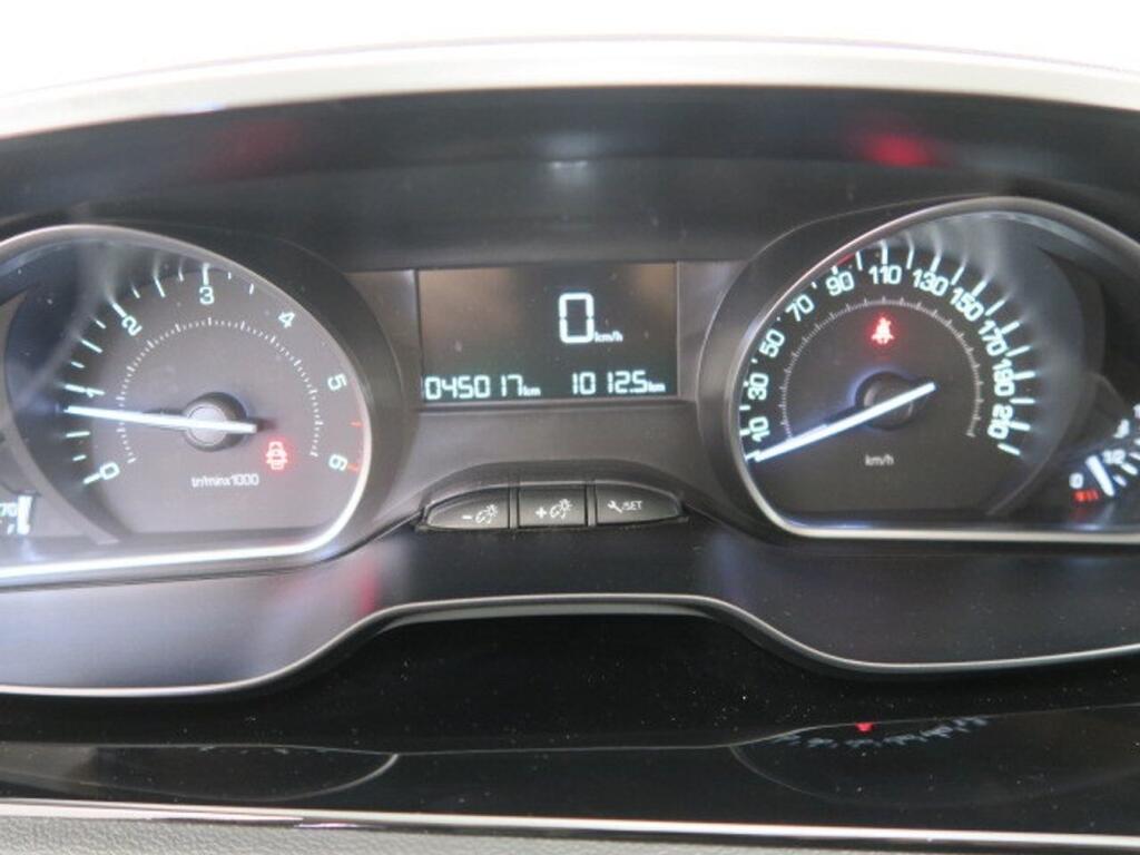 Peugeot 208 BlueHDi 73kW (100CV) Active 11
