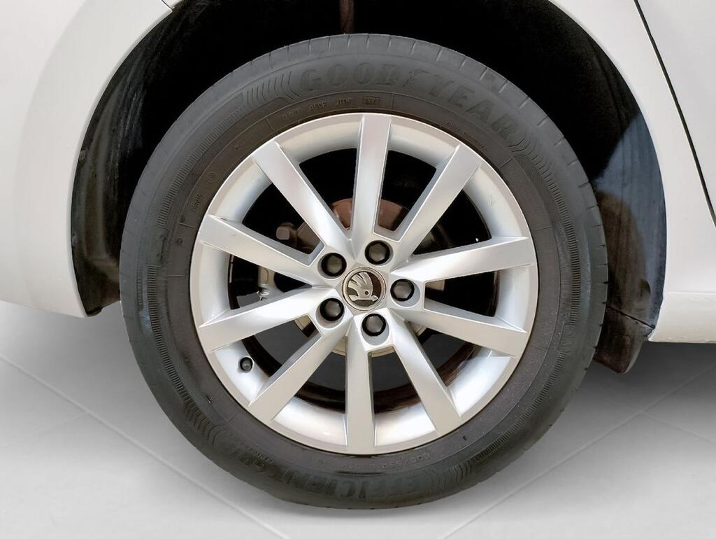 Skoda Scala 1.0 TSI 81KW (110 CV) Emotion Segunda mano