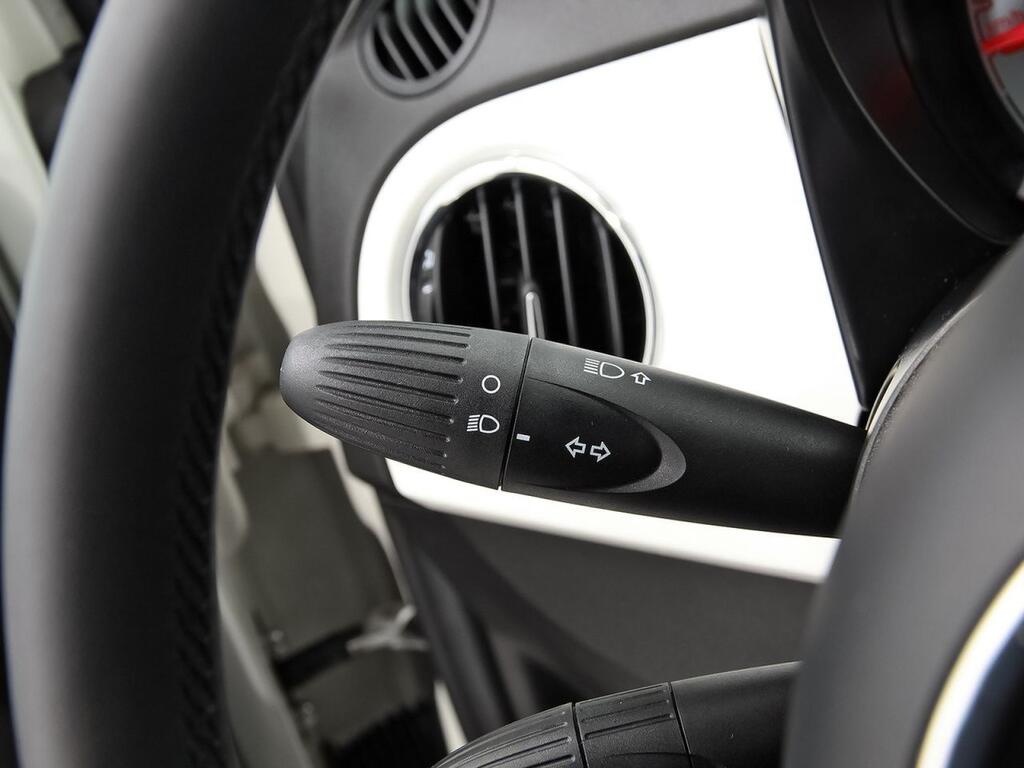 Fiat 500 Cult 1.0 Hybrid 51KW (70 CV) Segunda mano