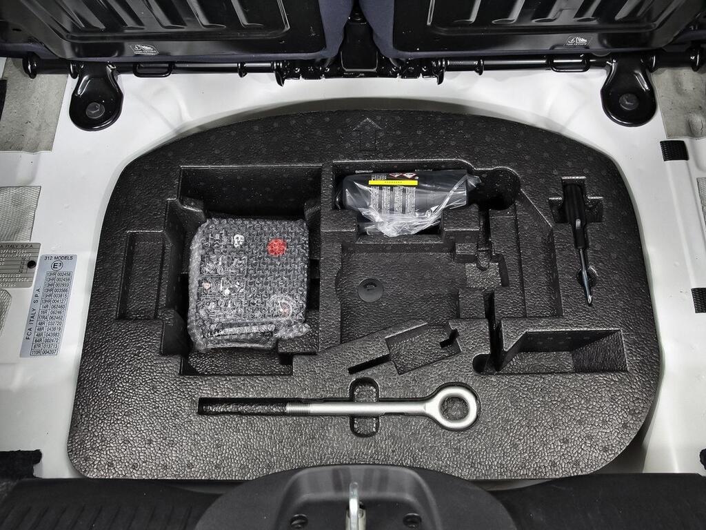 Fiat 500 Cult 1.0 Hybrid 51KW (70 CV) Segunda mano