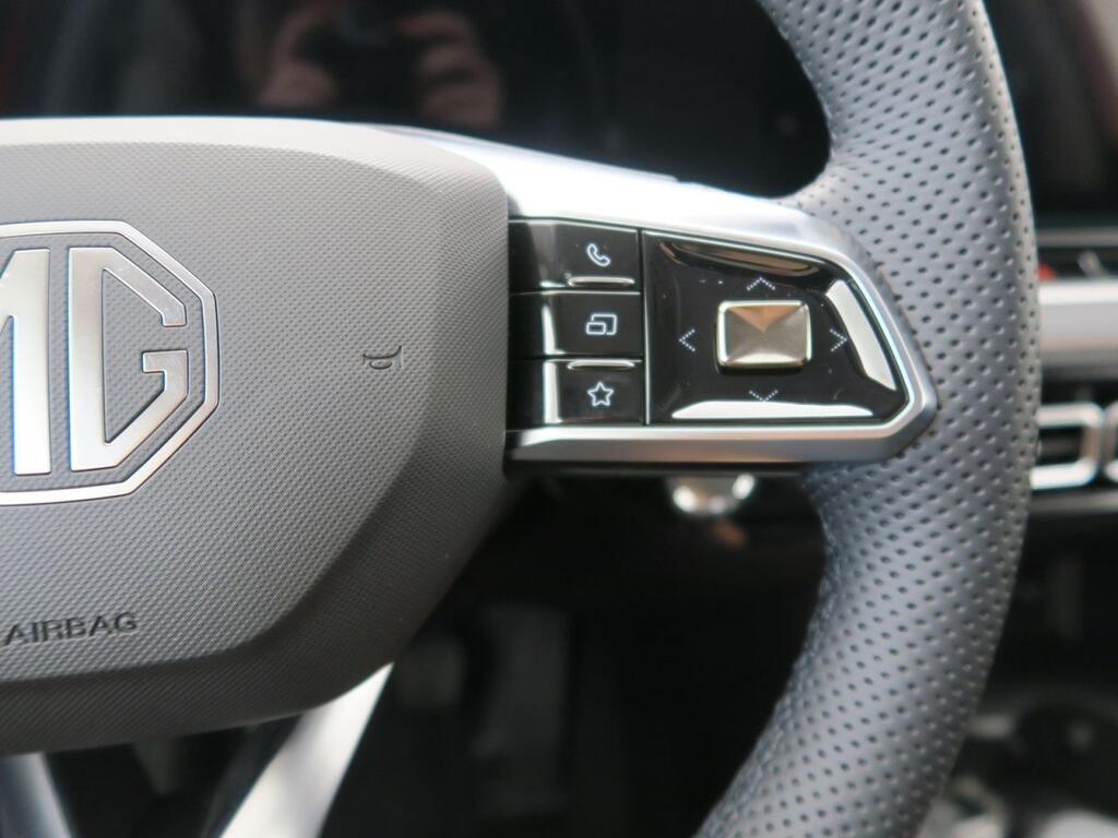 MG HS LUXURY 1.5T 170 CV 5P Km0