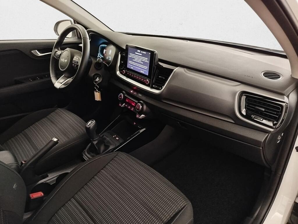 Kia Stonic SUV 1.0 T-GDI MHEV IMT 74KW DRIVE 100 5P Segunda mano