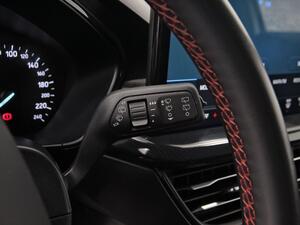 Ford Focus 1.0 Ecoboost MHEV 92kW ST-Line 17