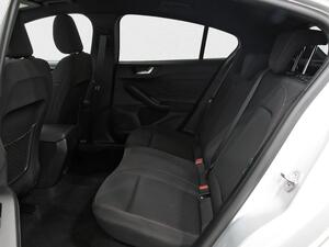 Ford Focus 1.0 Ecoboost MHEV 92kW ST-Line 9