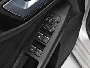 Ford Focus 1.0 Ecoboost MHEV 92kW ST-Line 13