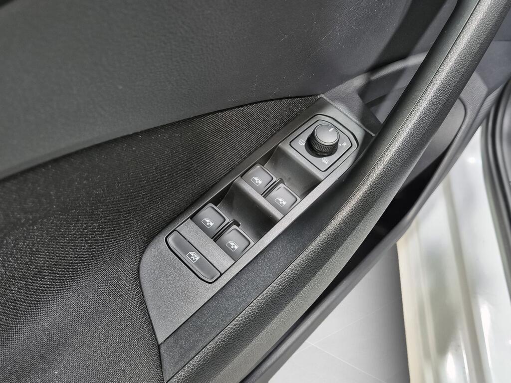 Skoda Kamiq 1.0 TSI 81kW (110CV) Ambition Segunda mano