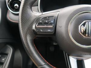 MG ZS LUXURY 1.0T 111CV 5P 16