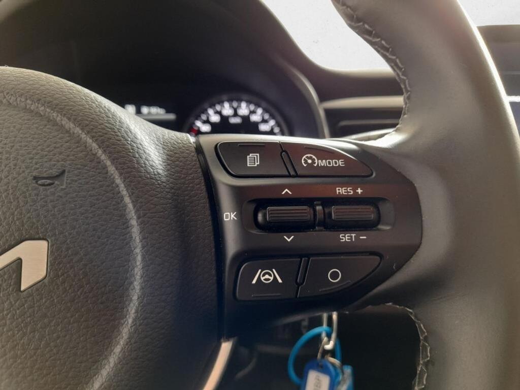 Kia Stonic 1.0 T-GDi 88kW (120CV) MHEV iMT Drive Segunda mano