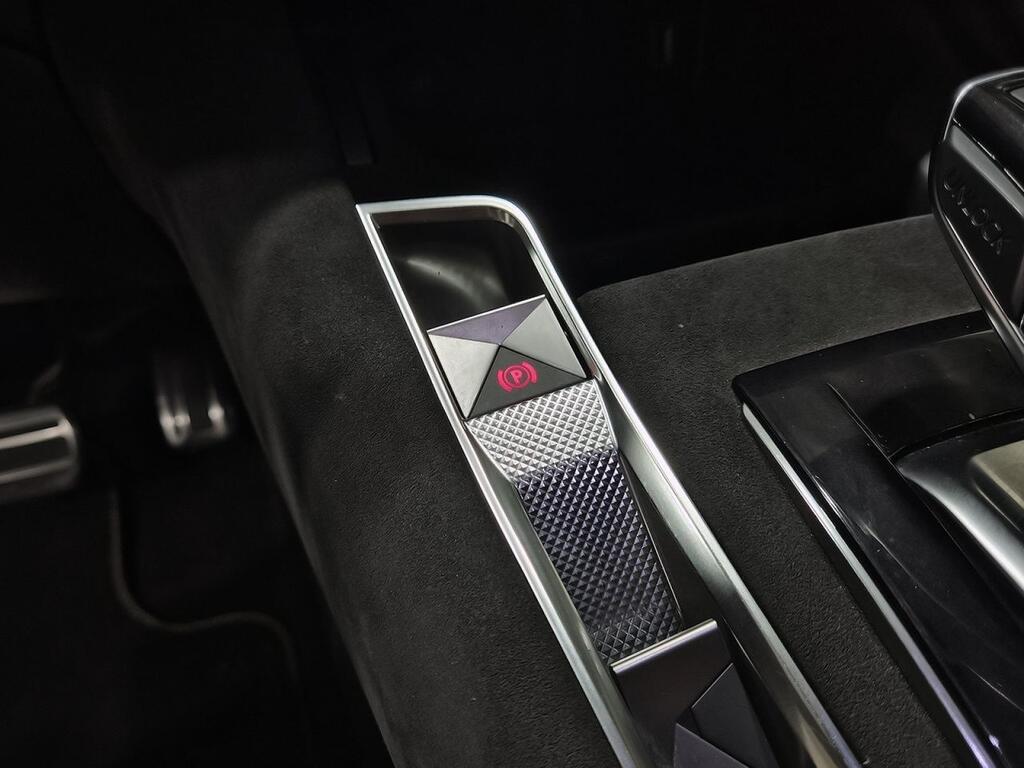 DS DS 7 BlueHDi DE 96kW (130CV) AT. PERF.LINE Segunda mano