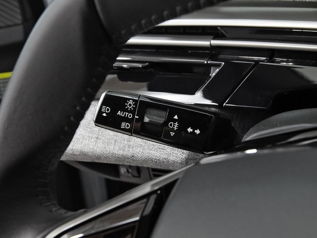 Peugeot 3008 Hybrid 1.2 100KW Allure eDCS6 Segunda mano