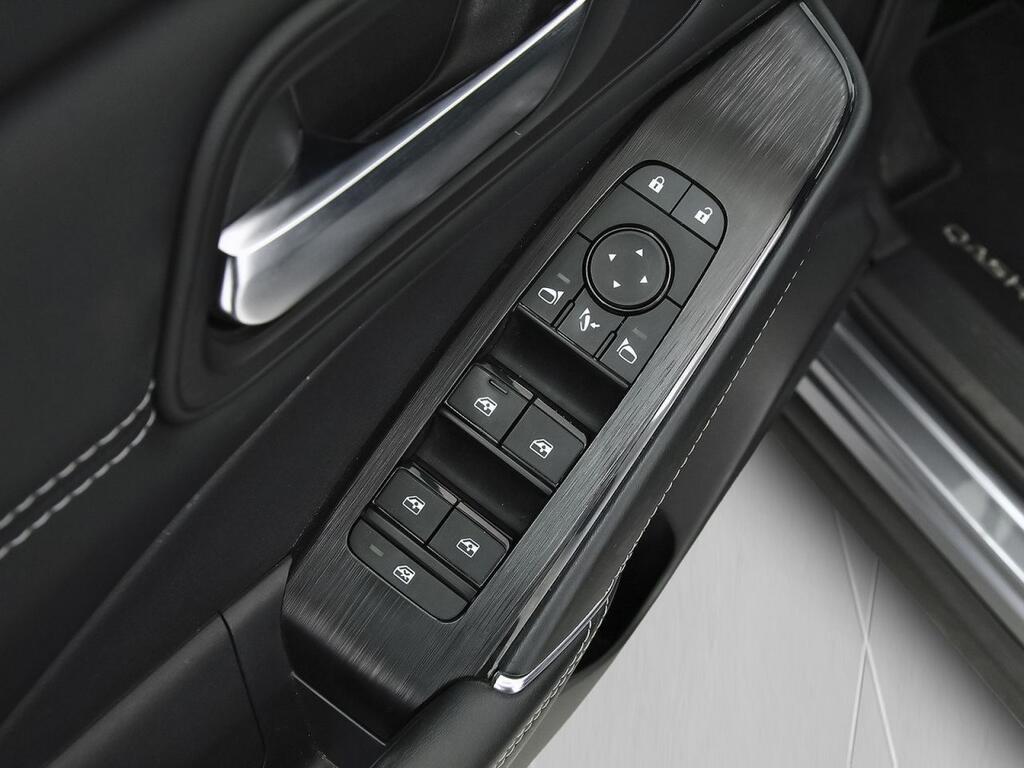 Nissan Qashqai DIG-T 116kW Xtronic N-Connecta Segunda mano