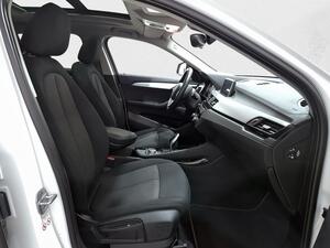 BMW X2 sDrive18i 7