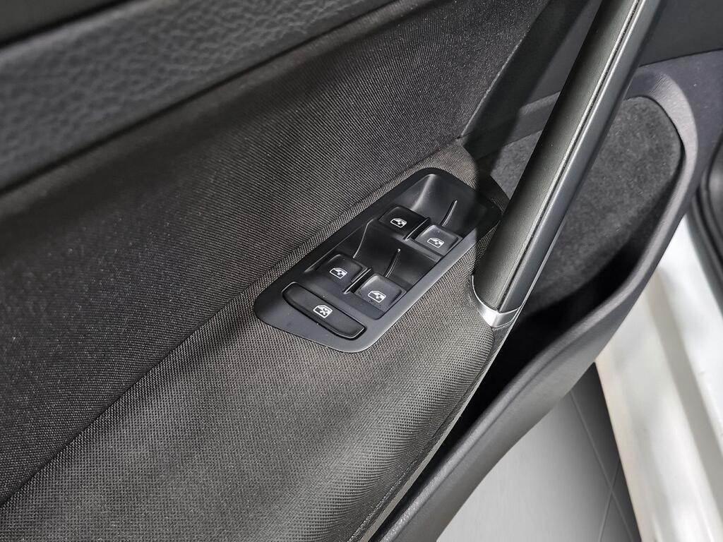 Volkswagen Golf e-Golf ePower 100 kW (136CV) Segunda mano