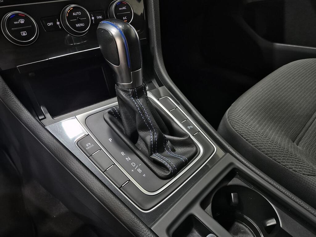 Volkswagen Golf e-Golf ePower 100 kW (136CV) Segunda mano