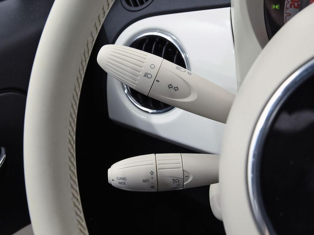 Fiat 500 Dolcevita 1.0 Hybrid 51KW (70 CV) Segunda mano
